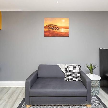 Luxury Living - Lovely 1 Bedroom Apartment Stockton-on-Tees Esterno foto